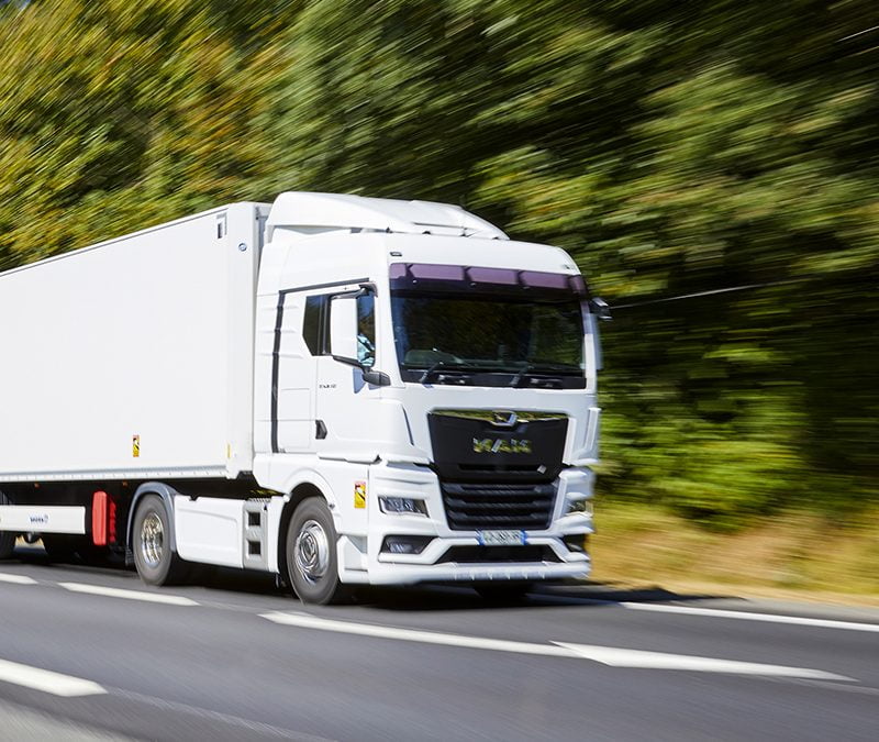 Transport routier en Sarthe : enjeux, évolutions et solutions pour les entreprises locales