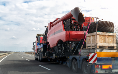 Quelles sont les spécificités du transport de matériel agricole et pourquoi faire appel à un affréteur spécialisé ?