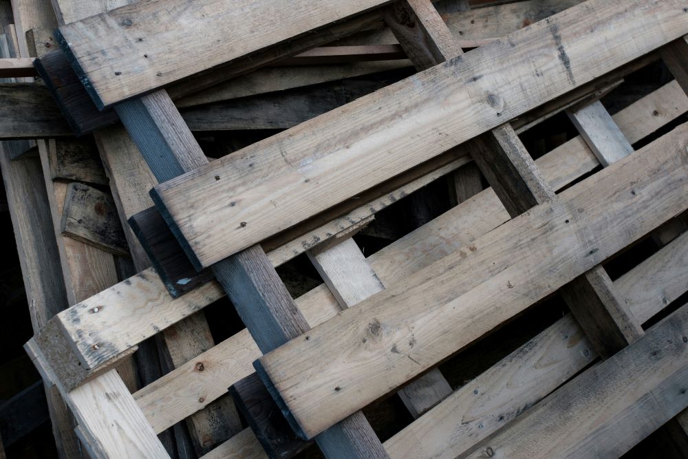 Que faire des palettes cassées en entreprise ?